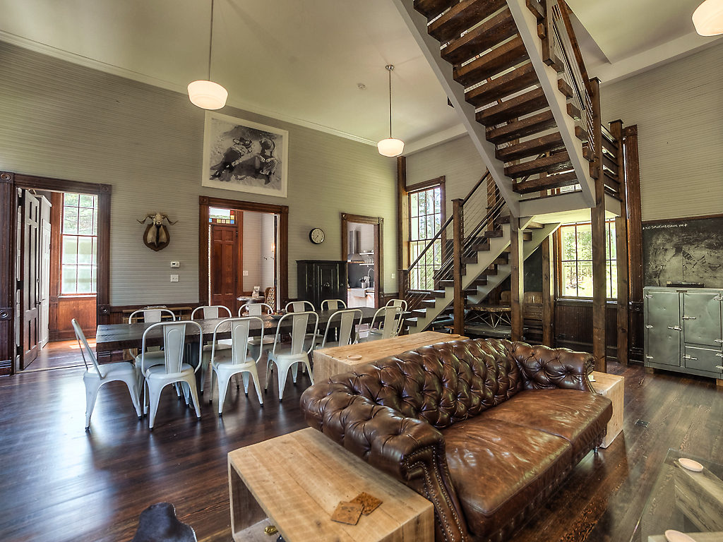 House Of The Week A Converted One Room Schoolhouse