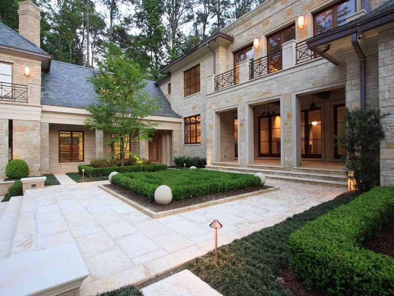 Justin Bieber House Hunting In Atlanta