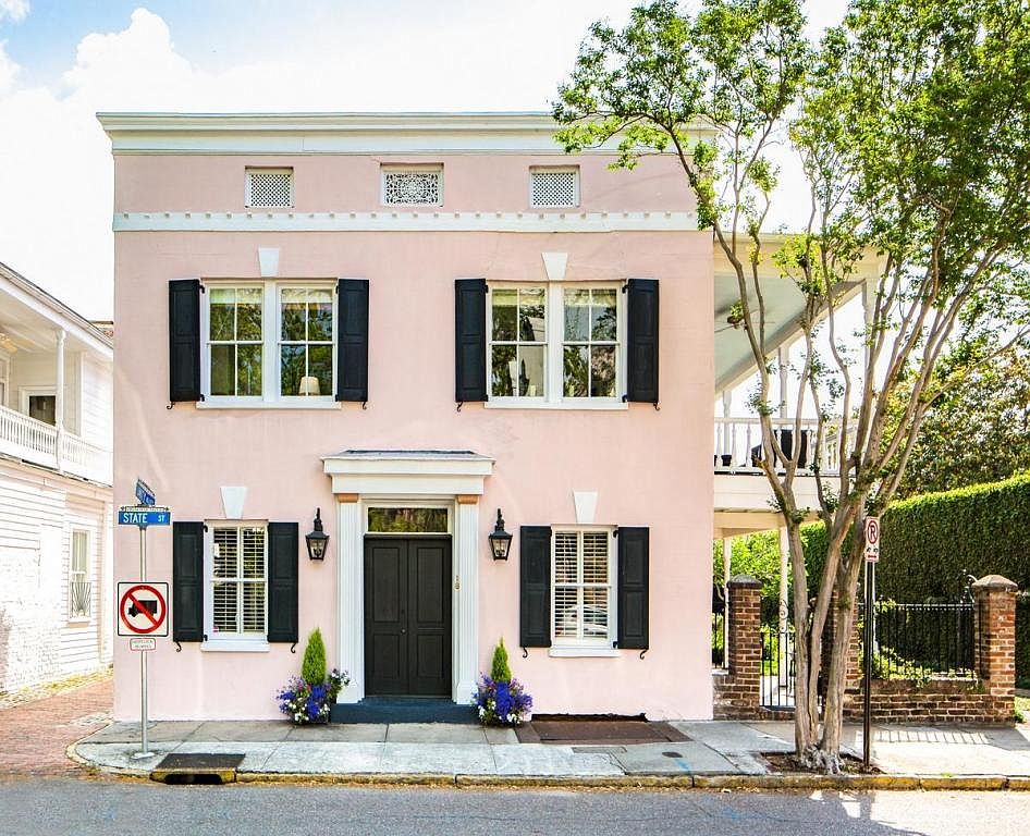 6 Millennial Pink Homes Proving This Color Is Here to Stay