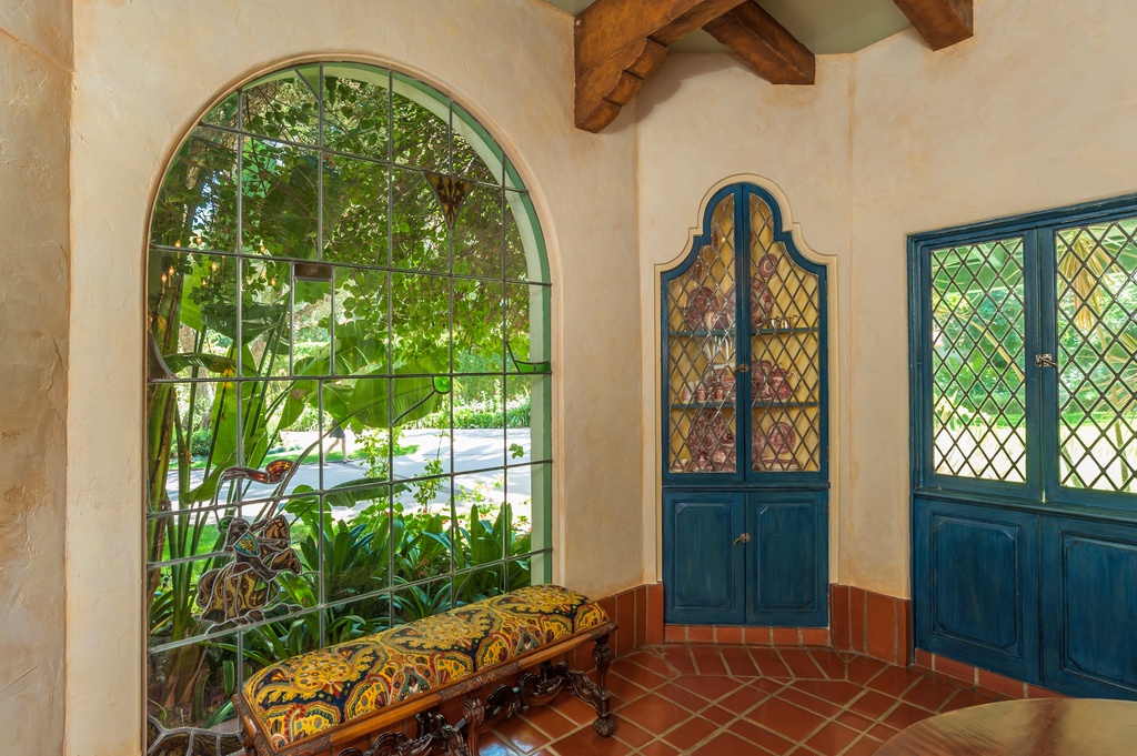 Actress Annie Potts Designed This Funky Hacienda