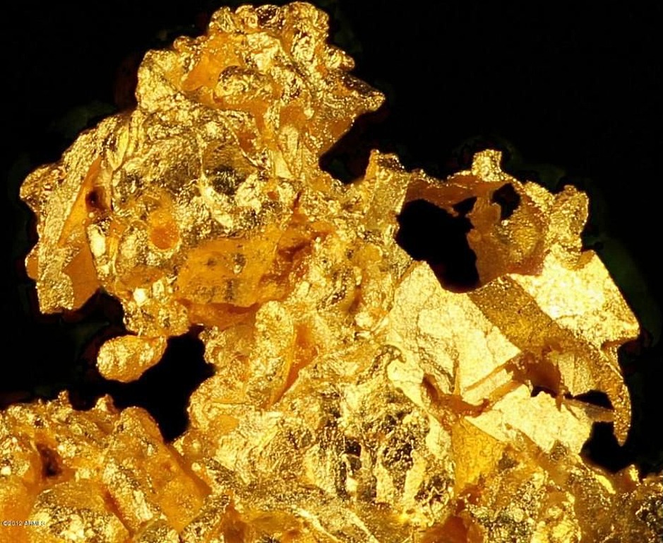 Полезные ископаемые золото 3 класс окружающий мир. Вольфрам самородок. Самородное золото излом. Золотоносные самородки Забайкалья. Ирендыкский медведь золотой самородок.