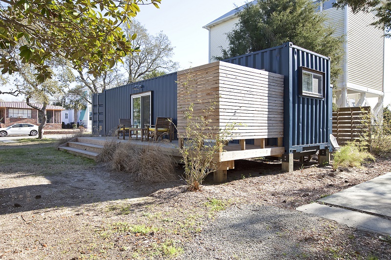 Tiny Shipping Container, Big Style – House of the Week