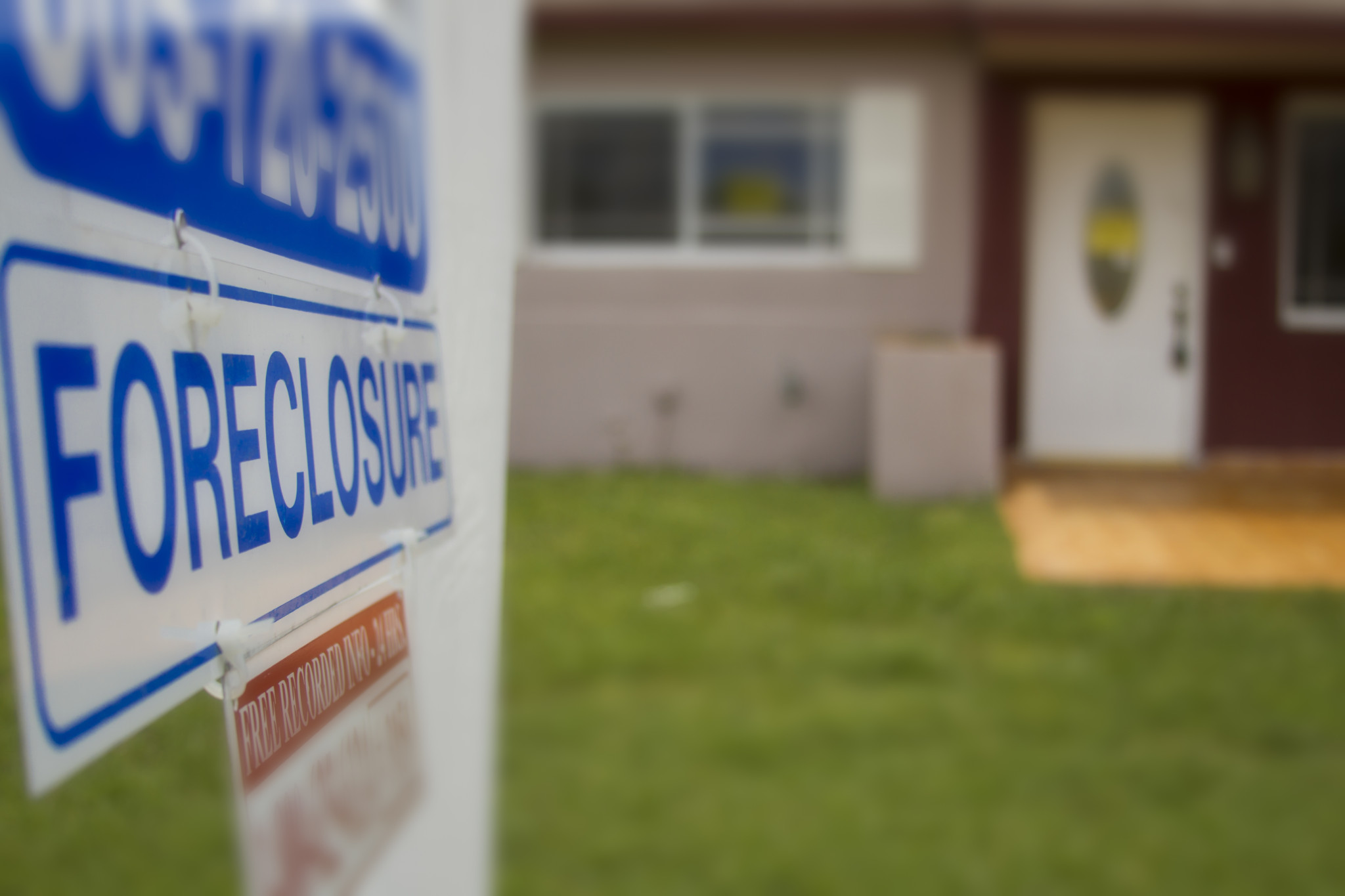 what do i need to know about buying a foreclosed home