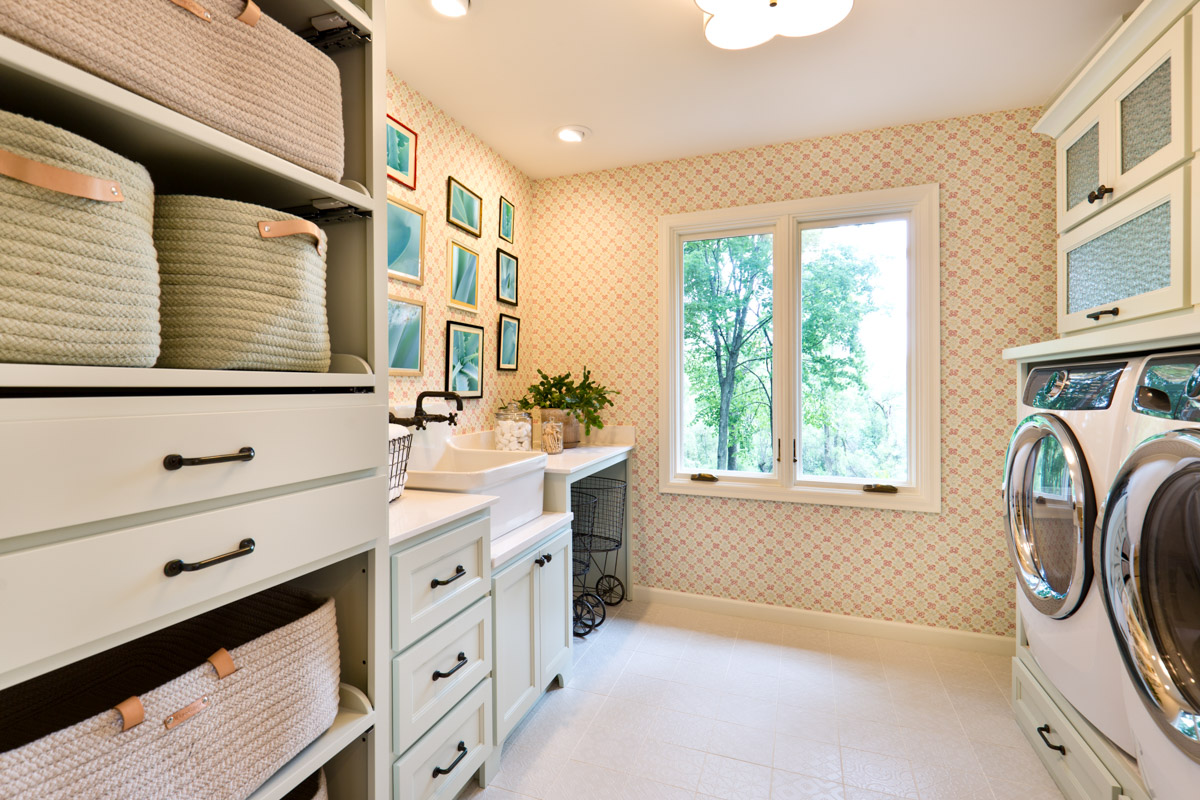 How to organize laundry room