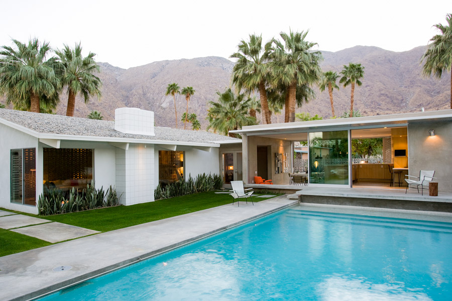 Mid-century modern home in Palm Springs, CA