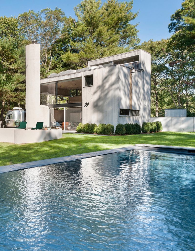 Iconic Charles Gwathmey House In East Hampton Asks 2 5M Out East