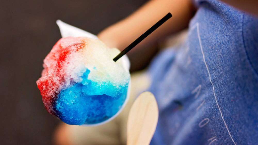 Summer cooling snow cone