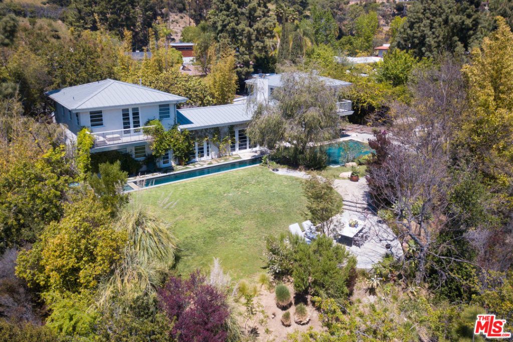 curtis stone leases and sells in the hollywood hills and encino sky view