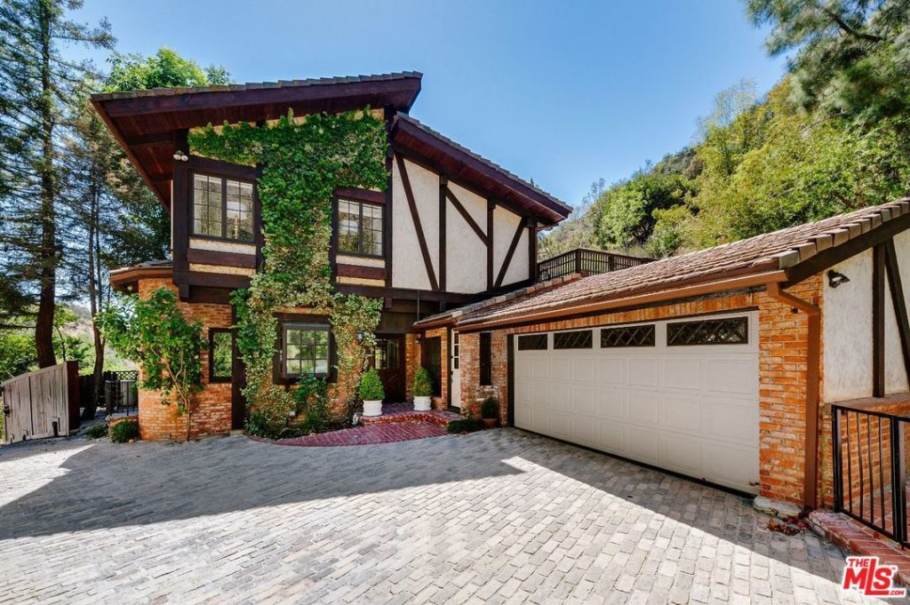cher lists her beverly hills home for $2.499m exterior