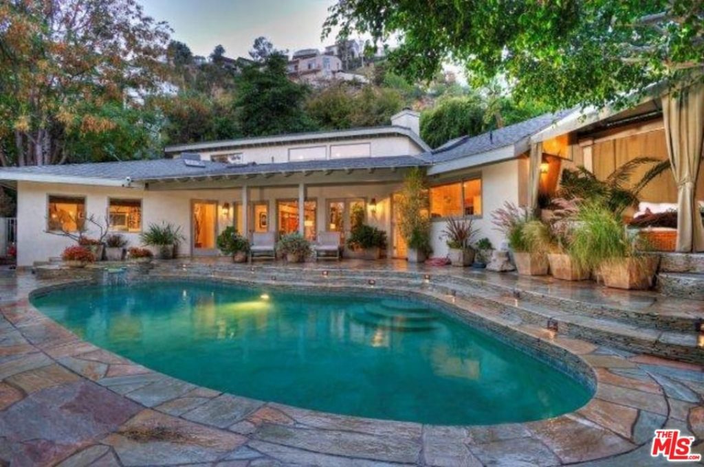 sandra bullock lists her west hollywood home for $2.995M exterior