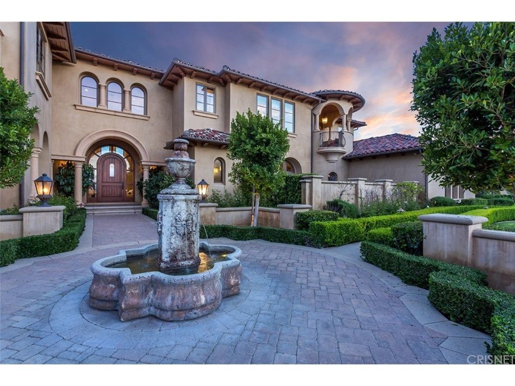 chris paul lists his calabasas home for 11.05m motor court