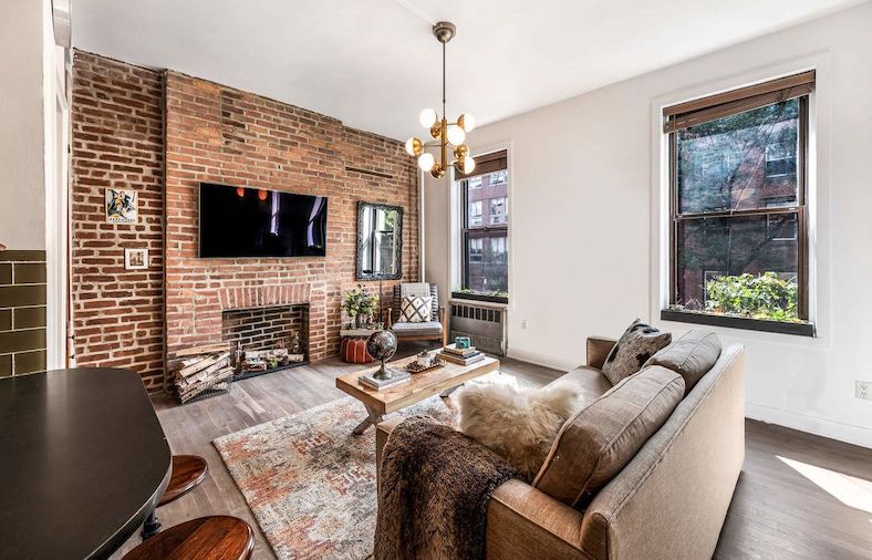 Chelsea 1BR With Top-of-the-Line Kitchen Asks $550K | StreetEasy