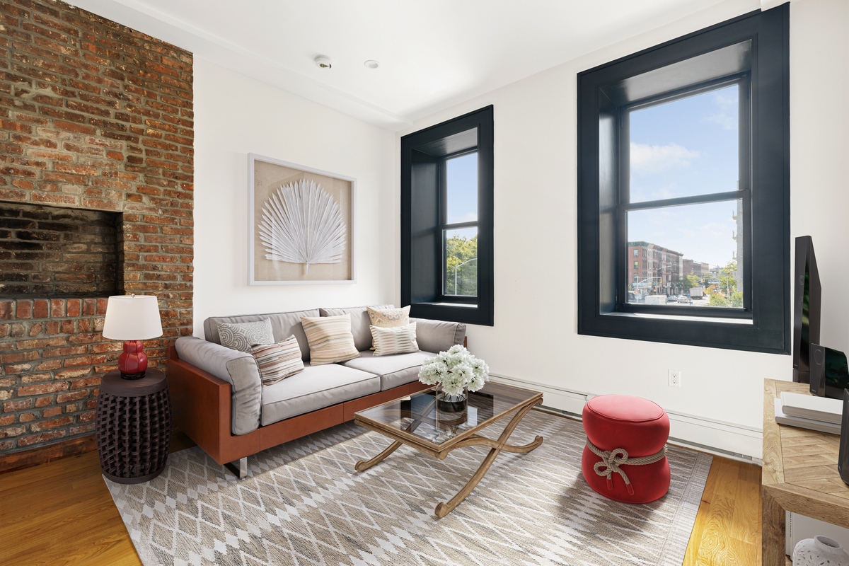 nyc apartments for $2400