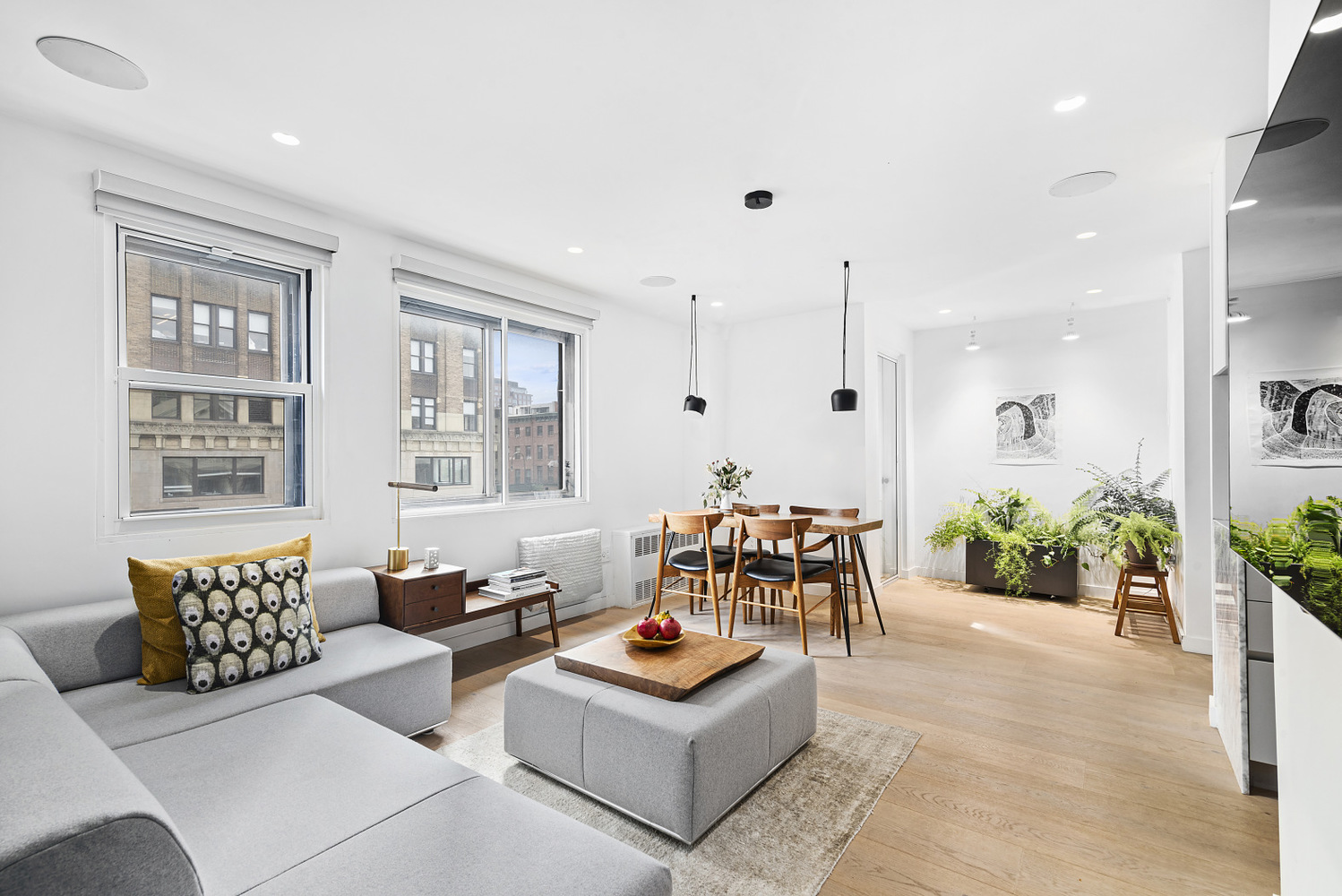 85 eighth ave 4r - deal of the week