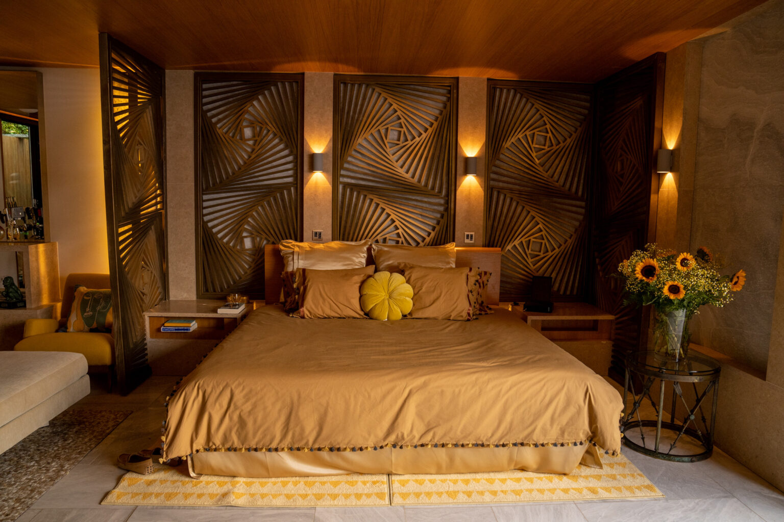 Knives Out Glass Onion