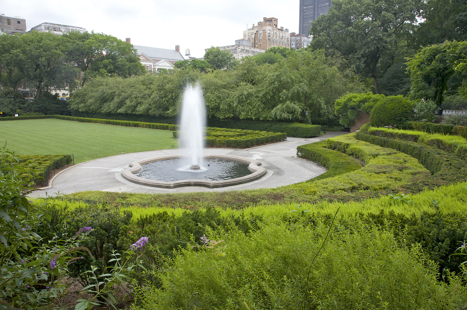 The Conservatory Garden in Central Park is one of many gardens in nyc.