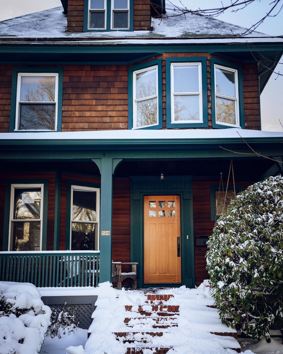 StreetEasyFinds front porch in New York City