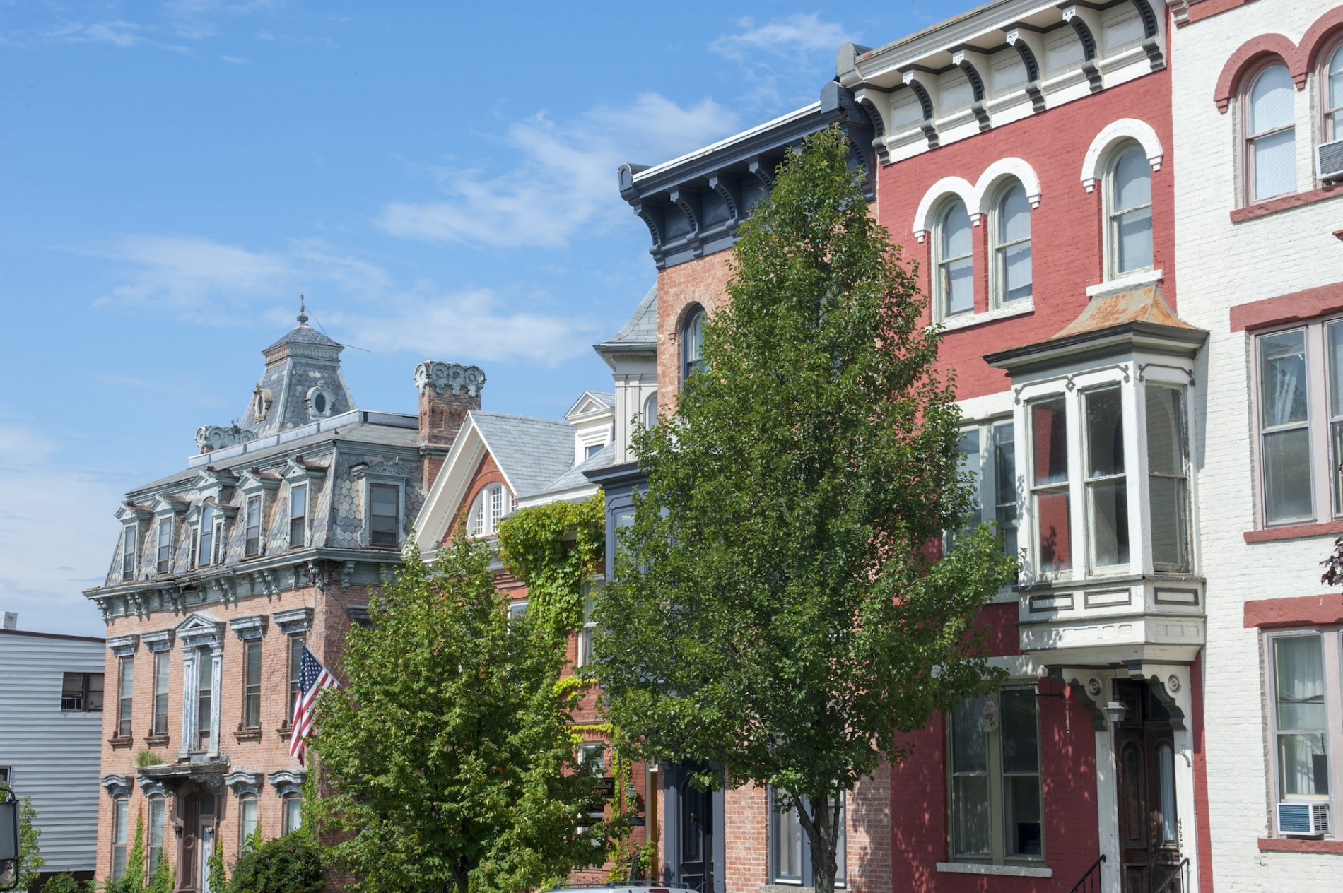 Weekend getaways from nyc warren street in Hudson NY