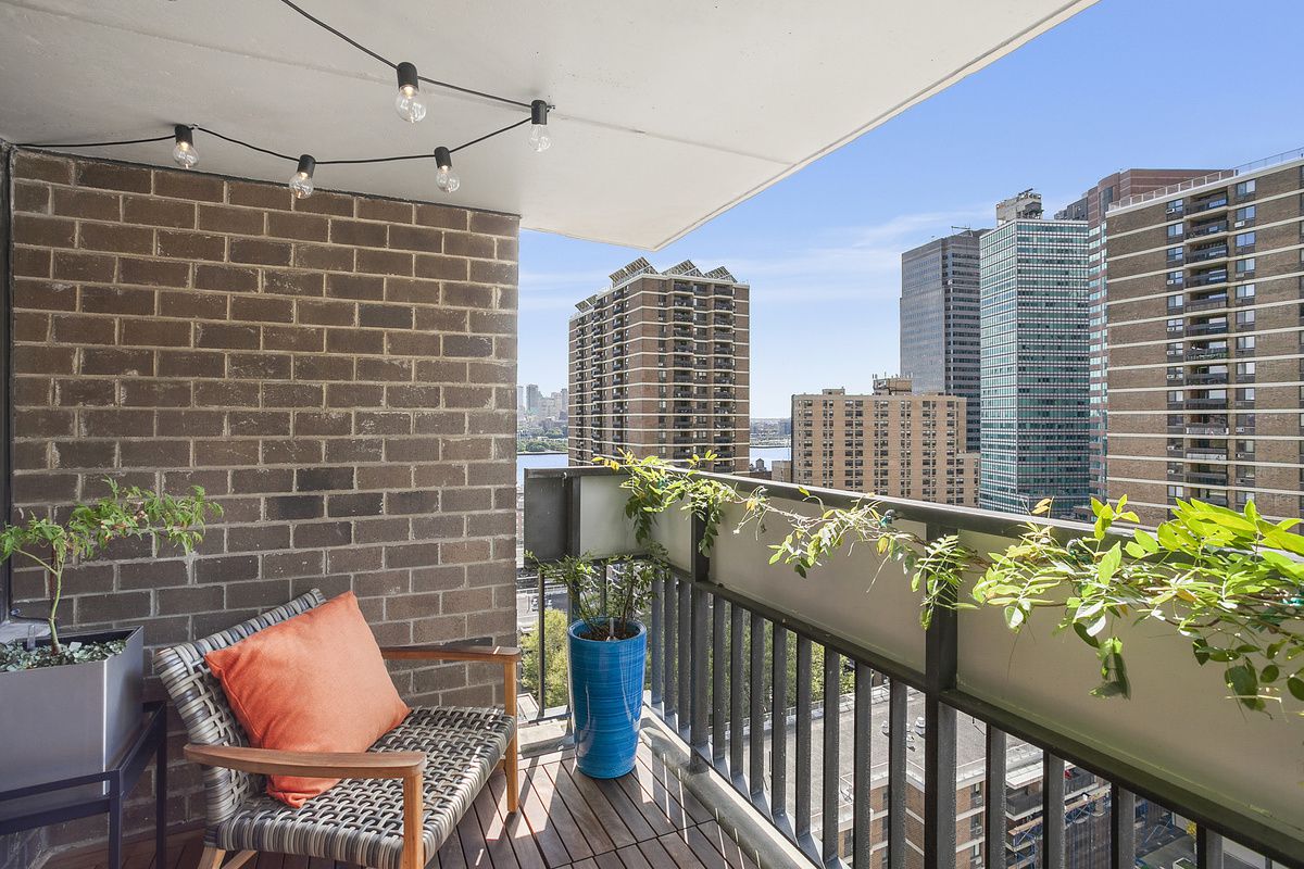 Terrace vs Balcony: Whats the Difference? Which Is Better? | StreetEasy