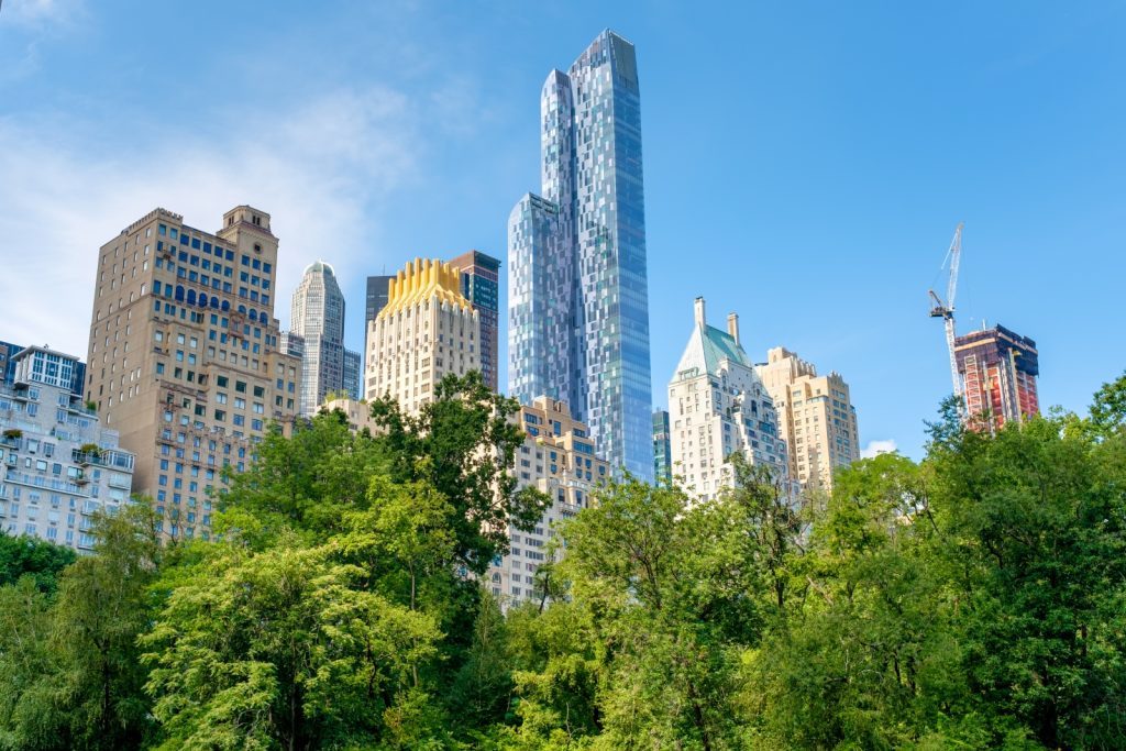 Where do billionaires live in nyc?
