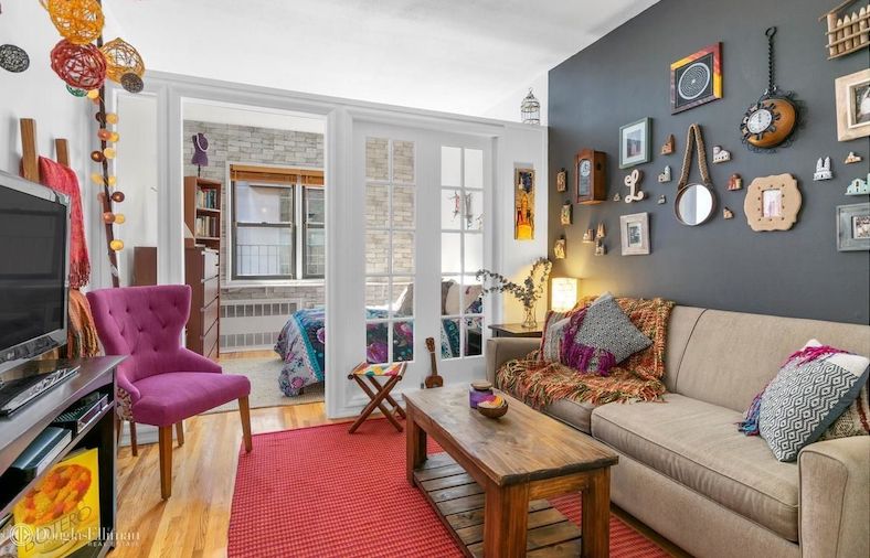 A Studio With Style in Hell's Kitchen Asks $2450 | StreetEasy