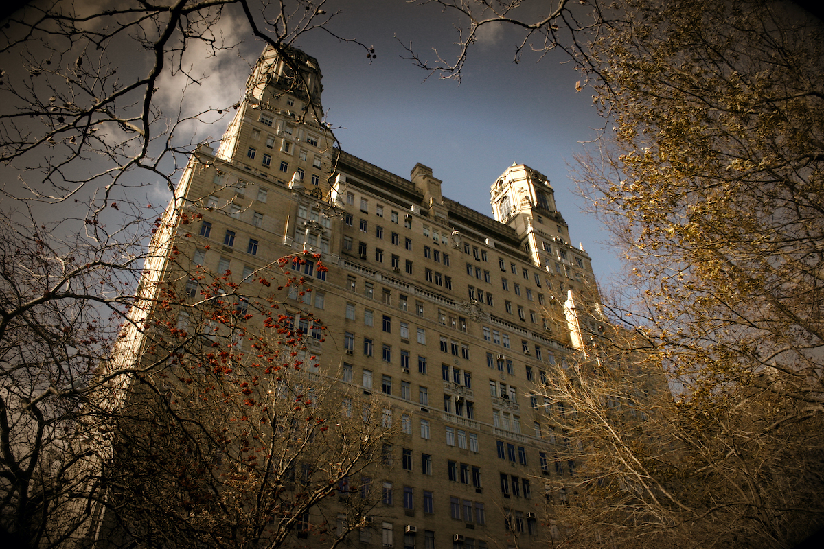 NYC celebrity neighborhoods the beresford building on the upper west side
