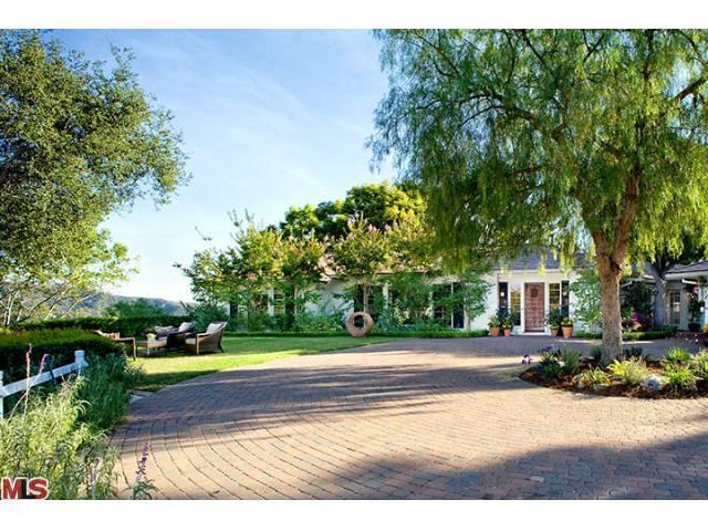 Maroon 5 Rockstar Adam Levine Buys Ranch-Style House in Beverly Hills ...